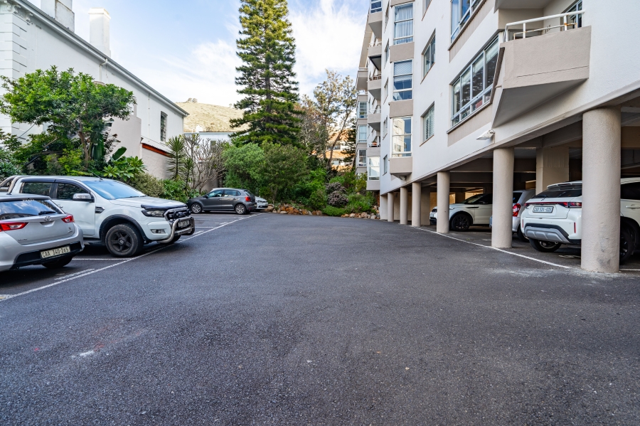 1 Bedroom Property for Sale in Three Anchor Bay Western Cape